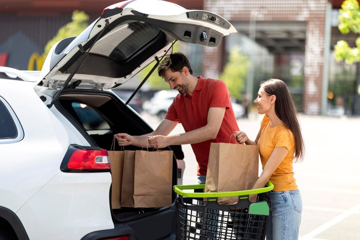 Sorting and storing things Car